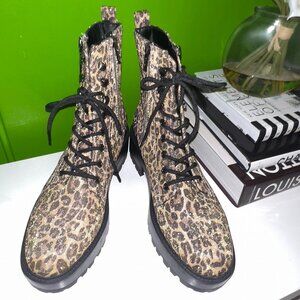 GUESS Fearne 2 Gold Cheetah Platform Lug Sole Lace-up Boots Shoes NEW